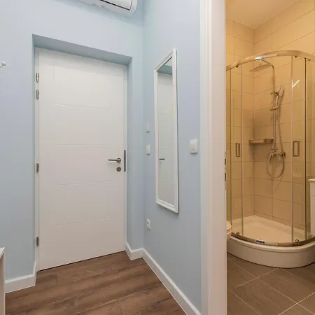 B&a 招待所 扎达尔